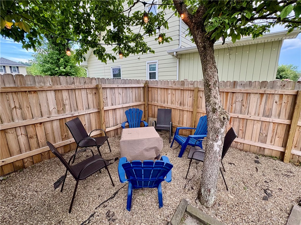 Beaver, Pennsylvania 15009, United States, 3 Bedrooms Bedrooms, ,2 BathroomsBathrooms,Residential,Contingent,182084