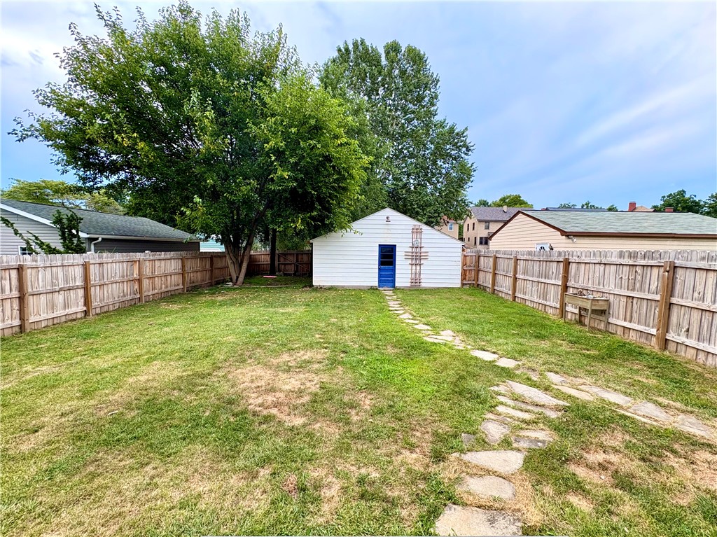 Beaver, Pennsylvania 15009, United States, 3 Bedrooms Bedrooms, ,2 BathroomsBathrooms,Residential,Contingent,182084