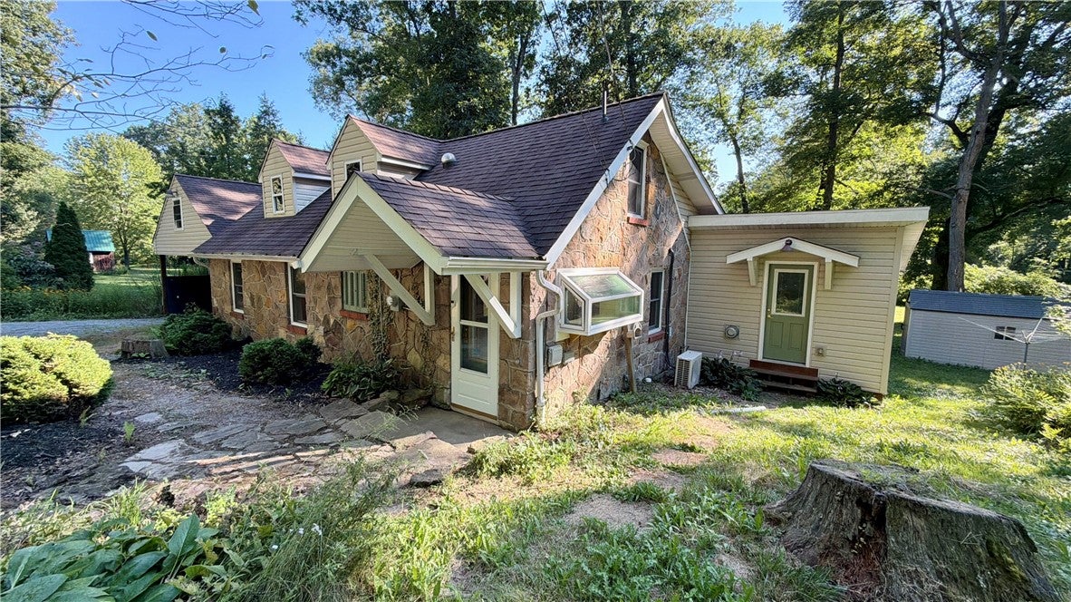 353 Creek Dr
