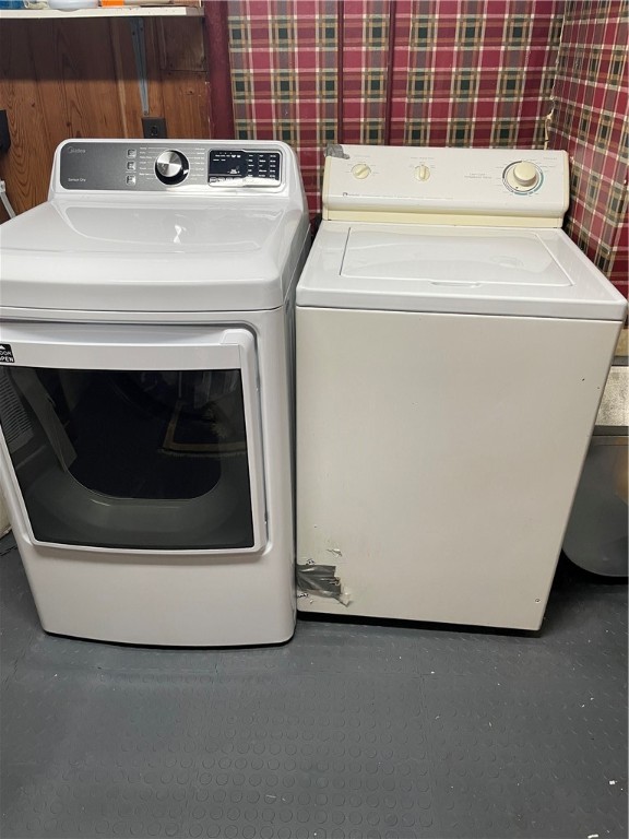 Jenner Twp, Pennsylvania 15563, United States, 2 Bedrooms Bedrooms, ,1 BathroomBathrooms,Residential,Pending,128732