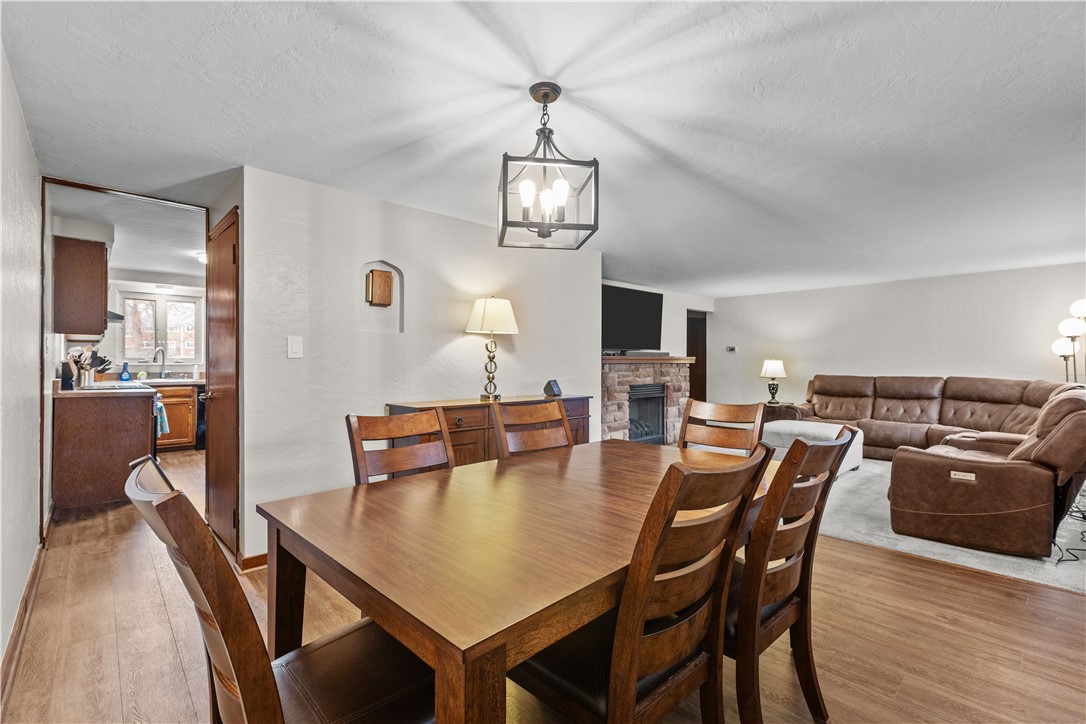 4 Harter Cir Cir, Whitehall, Pennsylvania image 6