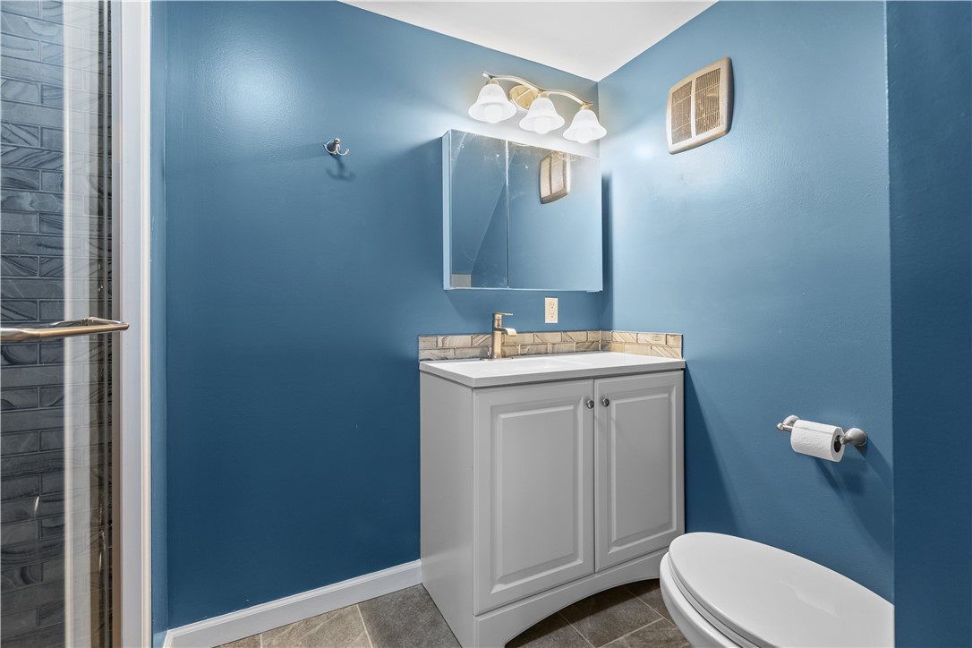 4 Harter Cir Cir, Whitehall, Pennsylvania image 21