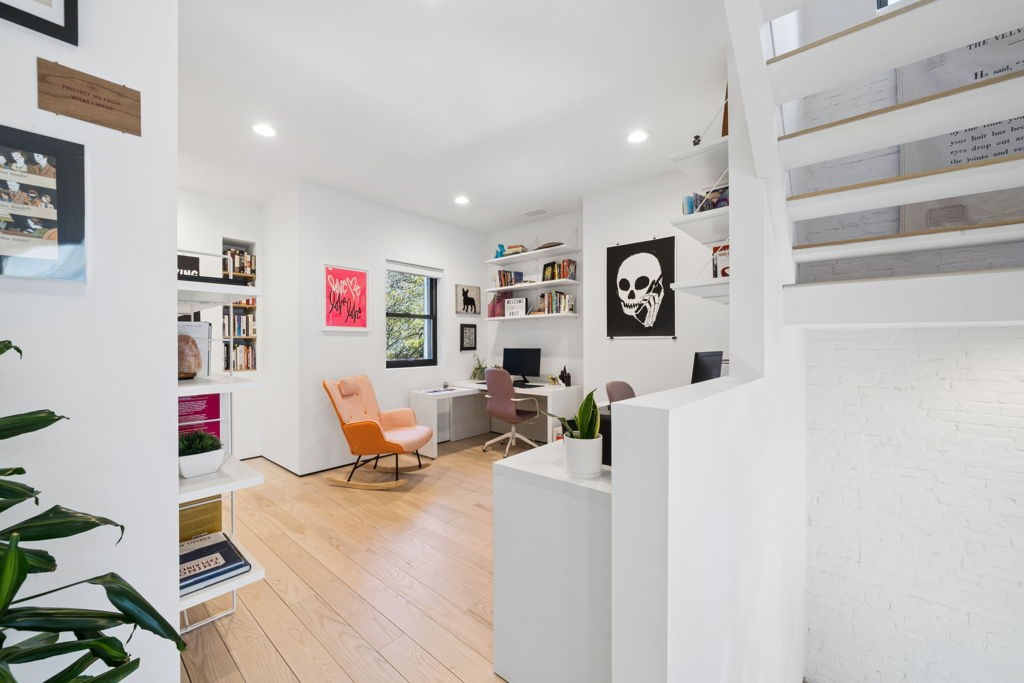 Pittsburgh, Pennsylvania, 15232, United States, 3 Bedrooms Bedrooms, ,4 BathroomsBathrooms,Residential,Active,2035611