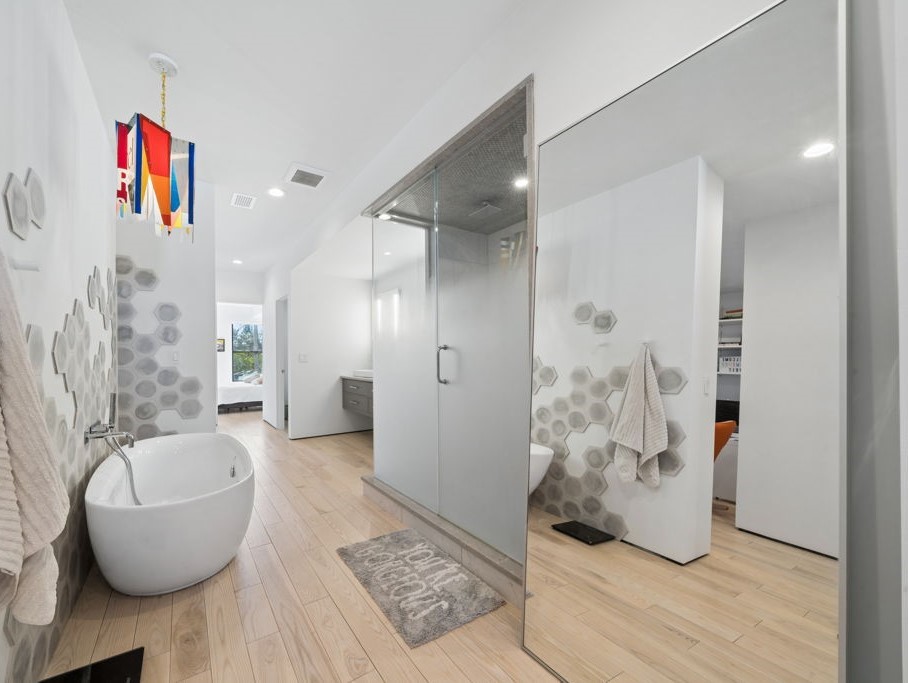 Pittsburgh, Pennsylvania, 15232, United States, 3 Bedrooms Bedrooms, ,4 BathroomsBathrooms,Residential,Active,2035611