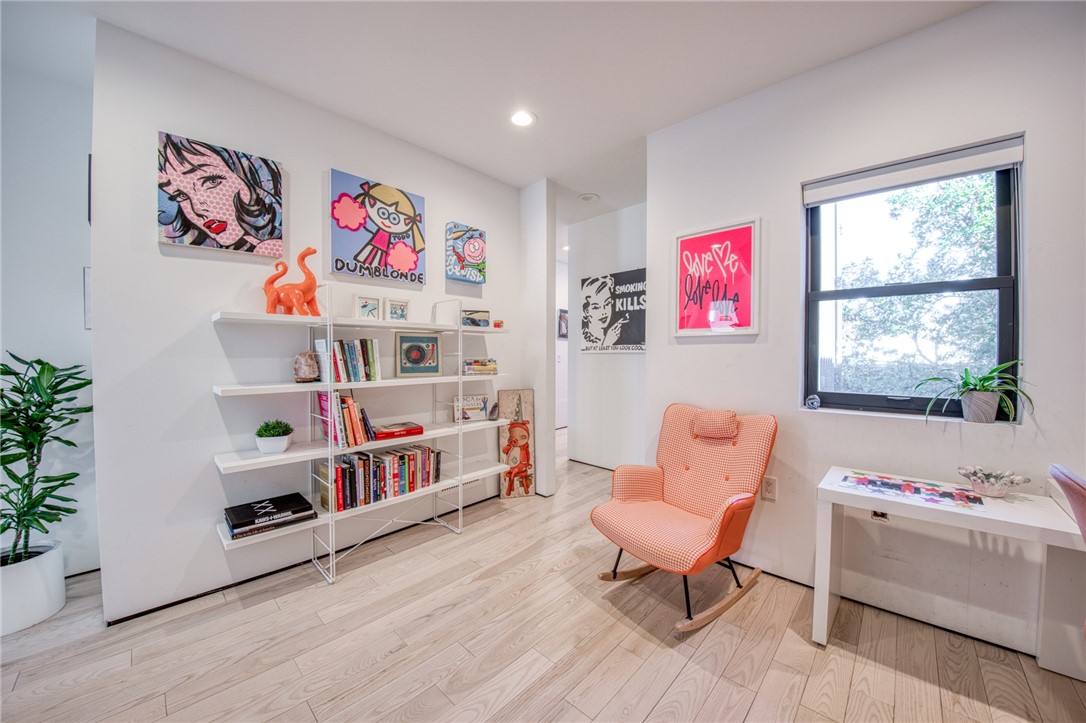 Pittsburgh, Pennsylvania, 15232, United States, 3 Bedrooms Bedrooms, ,4 BathroomsBathrooms,Residential,Active,2035611