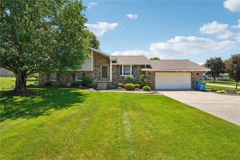 Photo of 1440 Old Princeton Rd, New Castle, PA 16101 (MLS # 1758353)