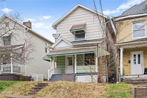 Photo of 1203 Cunningham Ave, New Castle, PA 16101 (MLS # 1737456)