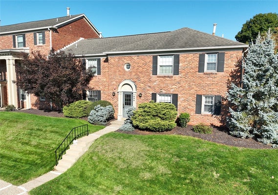 690 ROBINWOOD DR # B, SCOTT TWP, PA 15216 - Image e1cd5038df013b00625b2c6bed18dea8/1935341815