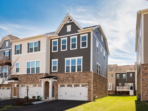 126 Lupine Dr Adams Twp PA 16046