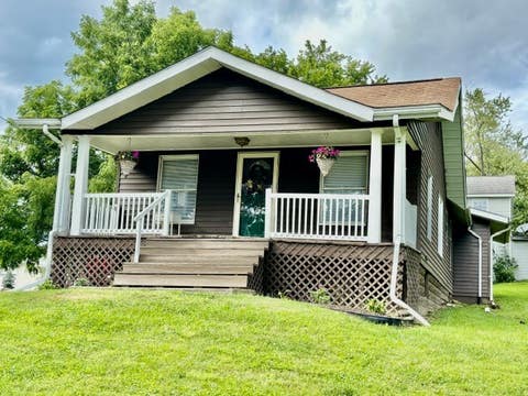 Photo for 405 Lawnview Ave