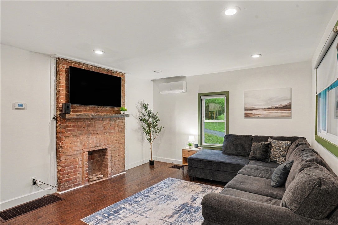 1060 Old Coal Hollow Rd