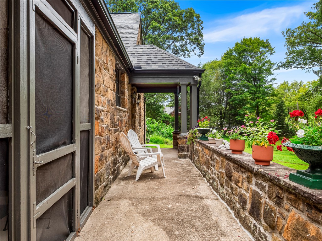 2501 Oakwood Rd