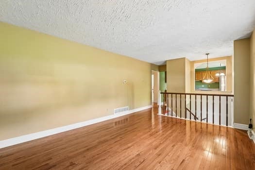 584 Joan St