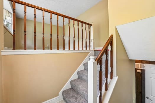 584 Joan St