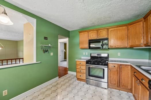 584 Joan St