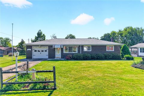 Photo of 116 Crandon Cir, Beaver, PA 15009 (MLS # 1752521)