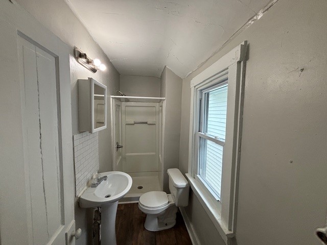 434 Melrose Ave, Ambridge, Pennsylvania image 6