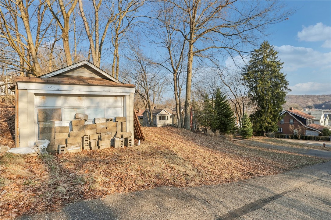 1050 Rose Ave Ave, Coraopolis, Pennsylvania image 36