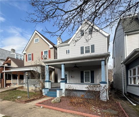 Photo of 247 Sherman Ave, Vandergrift, PA 15690 (MLS # 1733071)