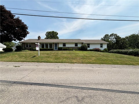 Homes For Sale - 235 Main St<br/> Connoquenessing Boro, PA 16033
