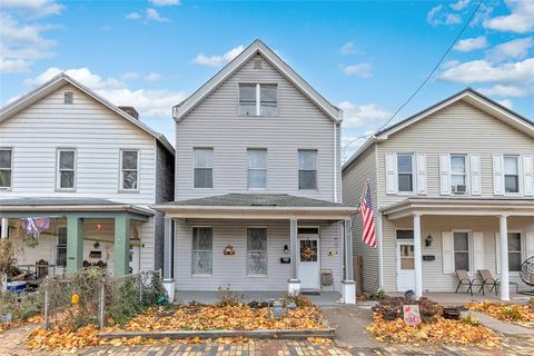 Photo of 230 W Railroad Ave, Verona, PA 15147 (MLS # 1733222)
