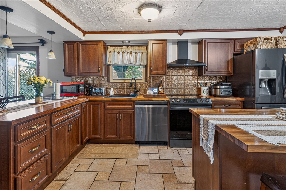 117 Rembrandt Dr