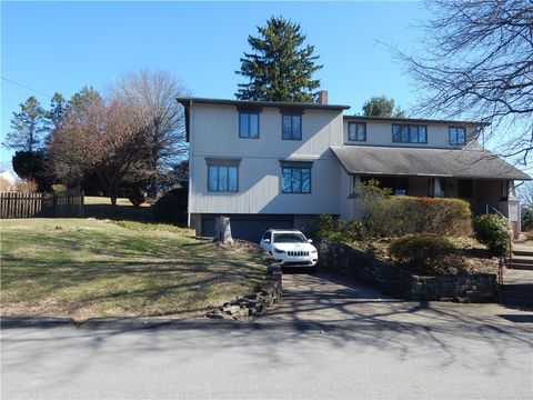 Photo of 221 Sunset Dr, Pittsburgh, PA 15235 (MLS # 1752797)