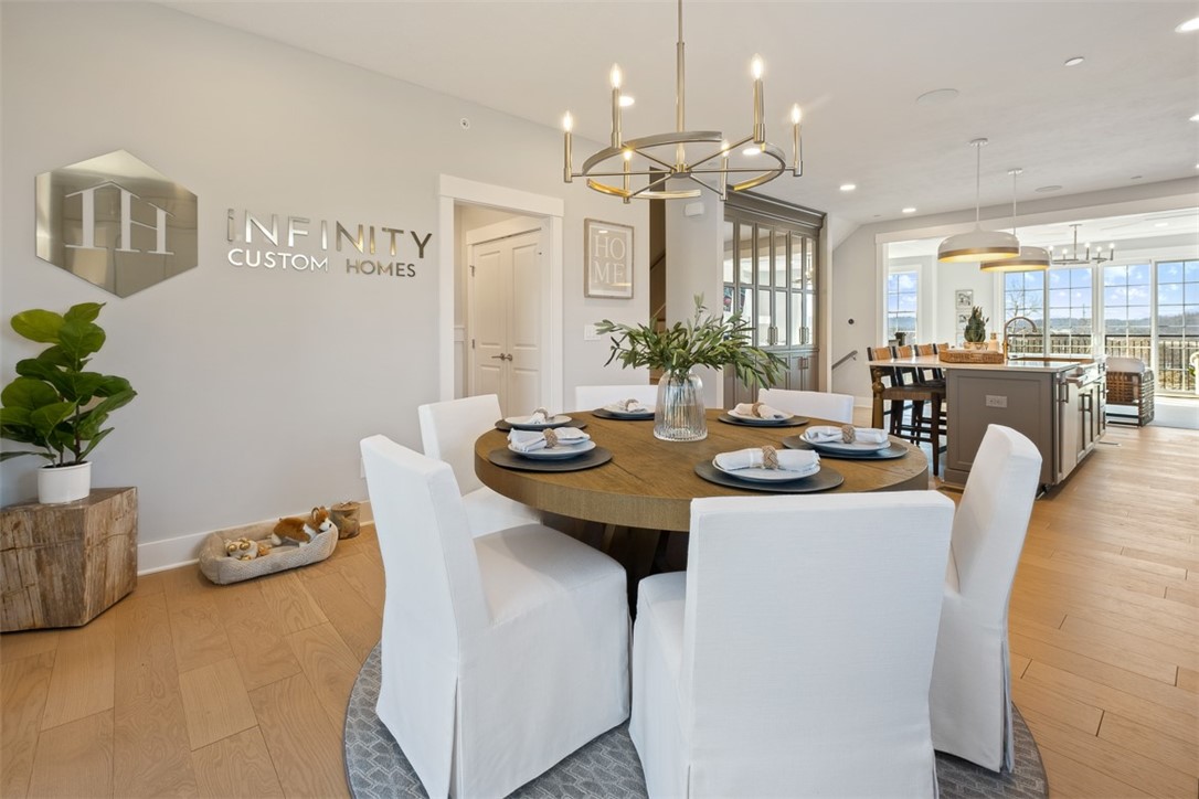 3001 Greeneview Lane