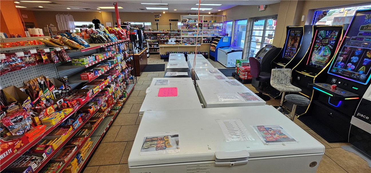 Uniontown, Pennsylvania 15401, United States, ,Commercial,Active,147273