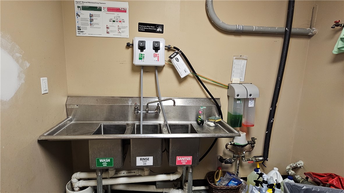 Uniontown, Pennsylvania 15401, United States, ,Commercial,Active,147273