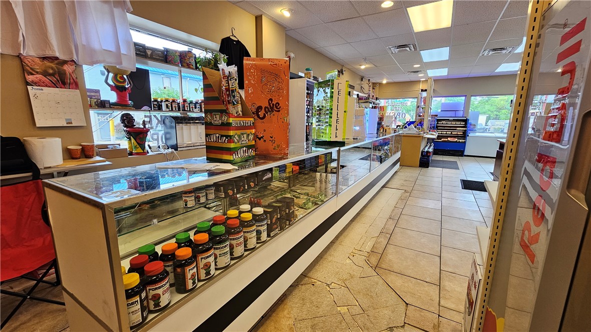 Uniontown, Pennsylvania 15401, United States, ,Commercial,Active,147273