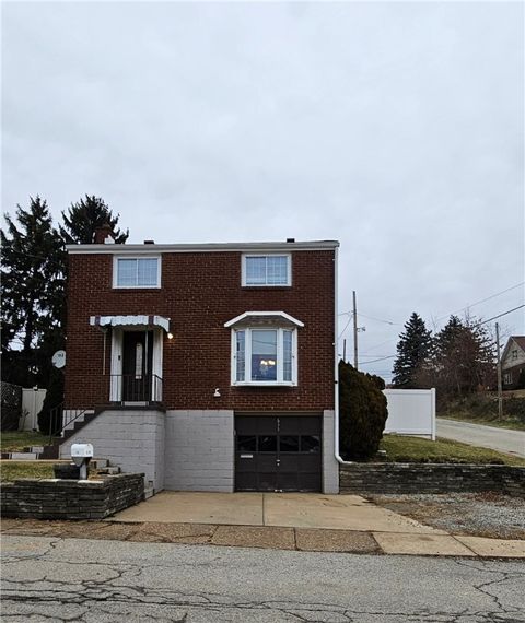 Photo of 635 Larimer Ave, East McKeesport, PA 15035 (MLS # 1735287)