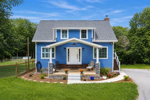 Photo for 484 TANK FARM Road