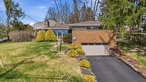 1219 Cocker Drive Bethel Park PA 15102