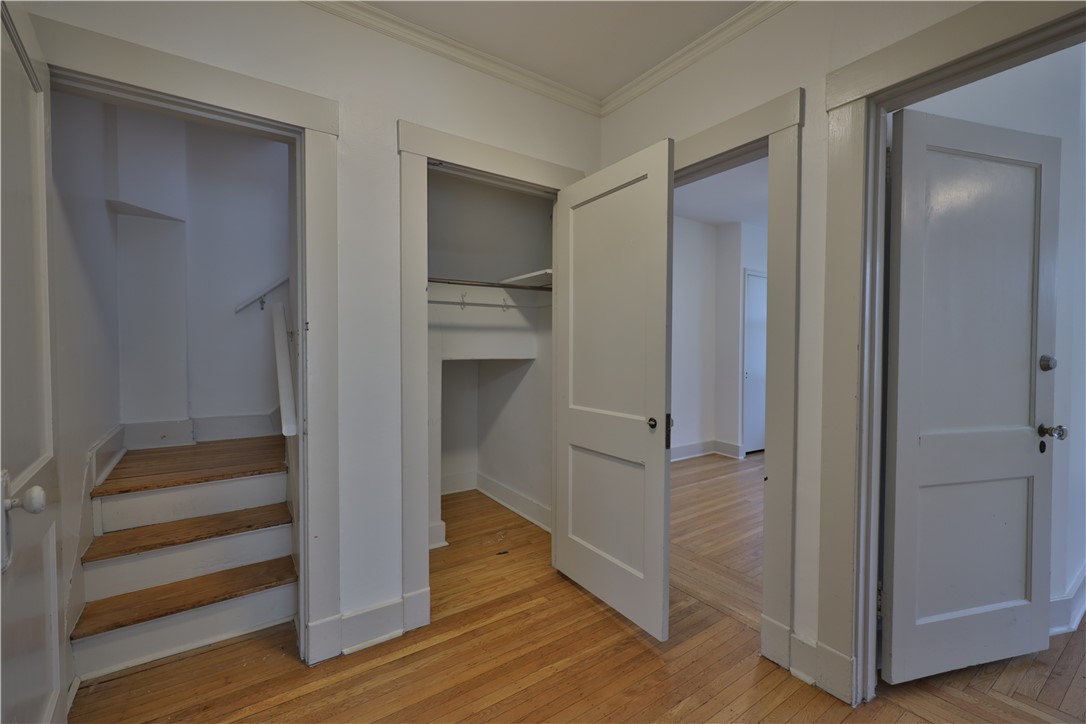 Squirrel Hill, Pennsylvania 15217, United States, 5 Bedrooms Bedrooms, ,3 BathroomsBathrooms,Residential,Active,224389