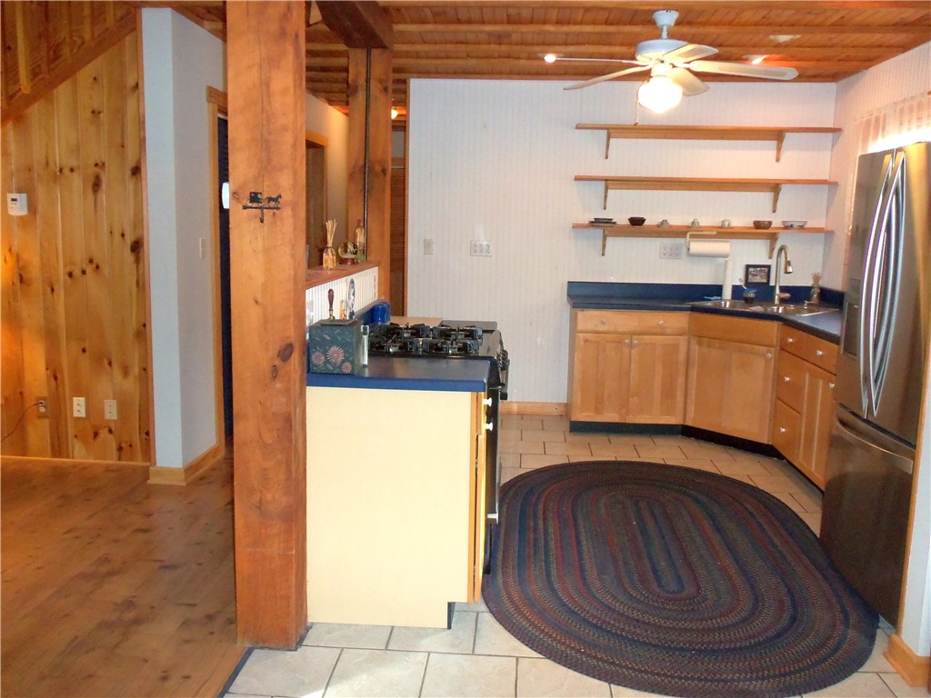 Cecil, Pennsylvania 15057, United States, 2 Bedrooms Bedrooms, ,2 BathroomsBathrooms,Residential,Pending,252022