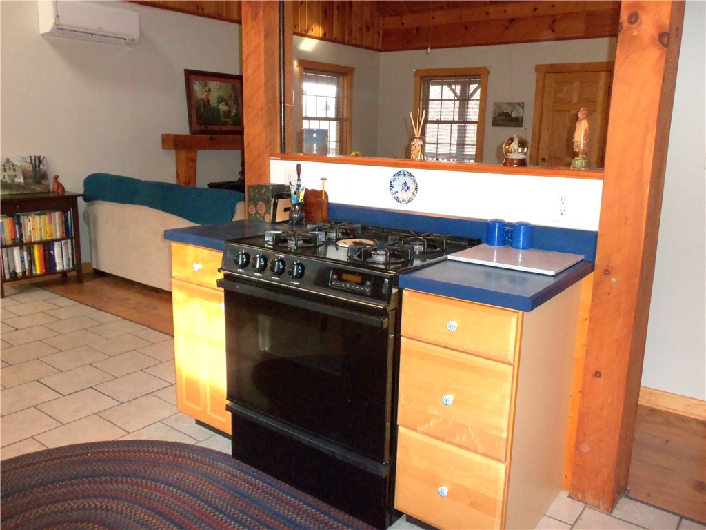 Cecil, Pennsylvania 15057, United States, 2 Bedrooms Bedrooms, ,2 BathroomsBathrooms,Residential,Pending,252022