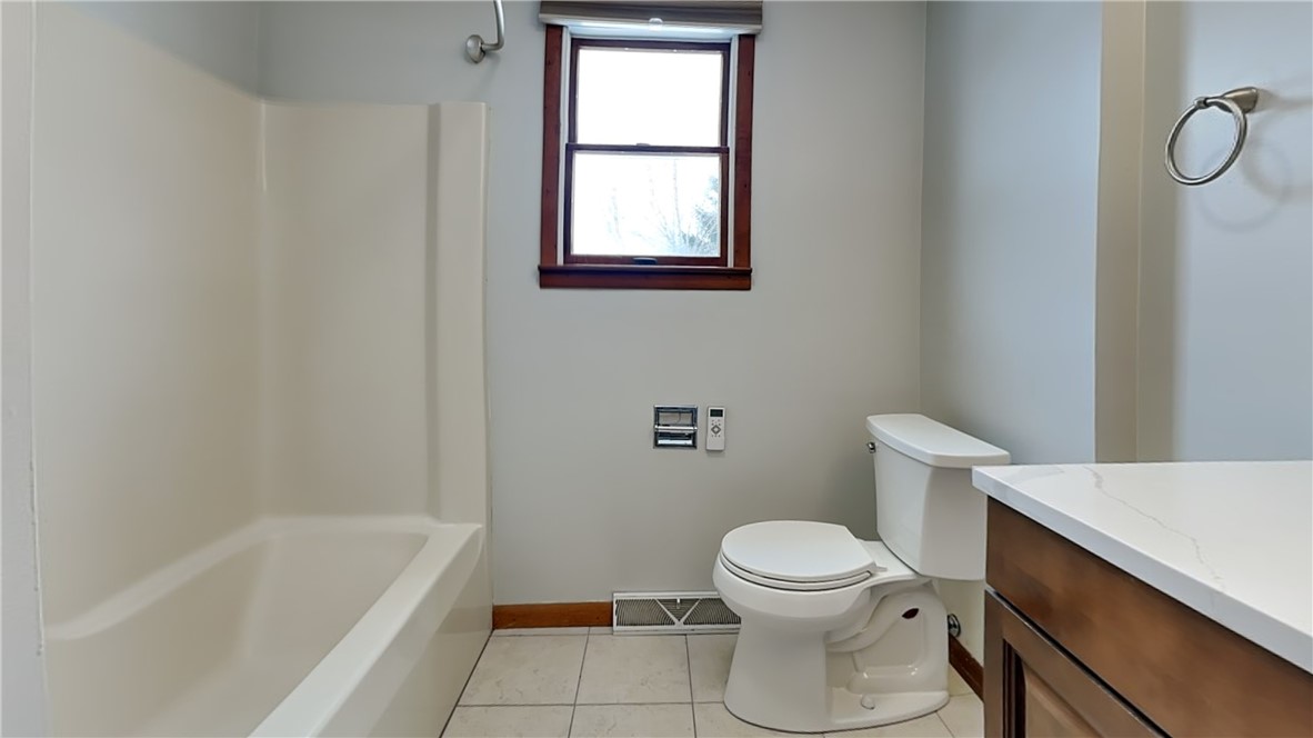 Cranberry Twp, Pennsylvania 16066, United States, 4 Bedrooms Bedrooms, ,3 BathroomsBathrooms,Residential,Pending,78911