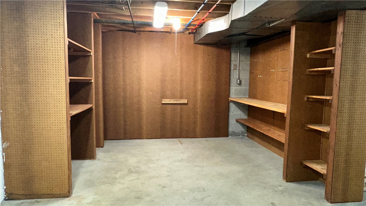 Cranberry Twp, Pennsylvania 16066, United States, 4 Bedrooms Bedrooms, ,3 BathroomsBathrooms,Residential,Pending,78911