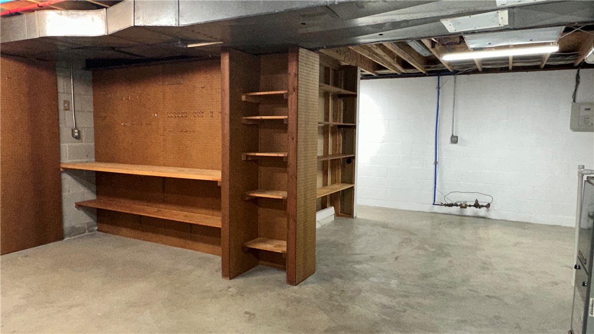 Cranberry Twp, Pennsylvania 16066, United States, 4 Bedrooms Bedrooms, ,3 BathroomsBathrooms,Residential,Pending,78911