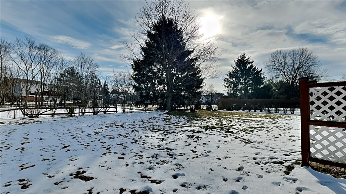 Cranberry Twp, Pennsylvania 16066, United States, 4 Bedrooms Bedrooms, ,3 BathroomsBathrooms,Residential,Pending,78911