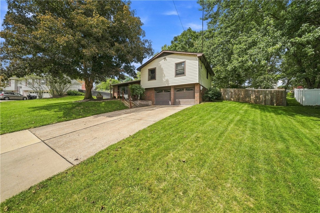 164 Lansdowne Dr