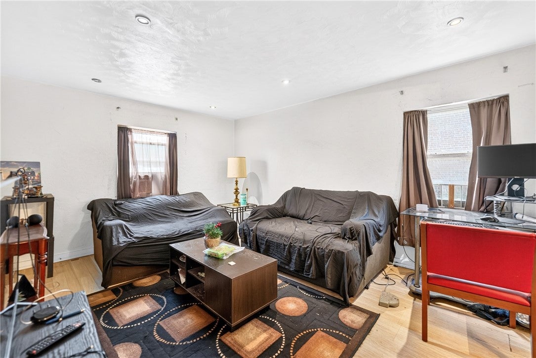 1629 Laketon Rd 1627