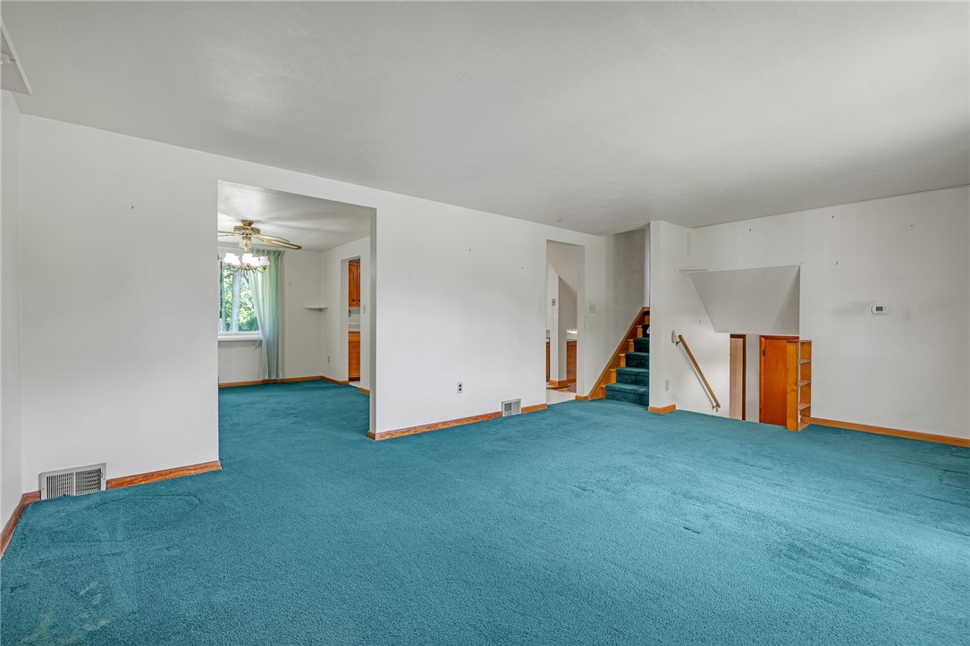 157 Greenlea Dr Dr, Coraopolis, Pennsylvania image 6