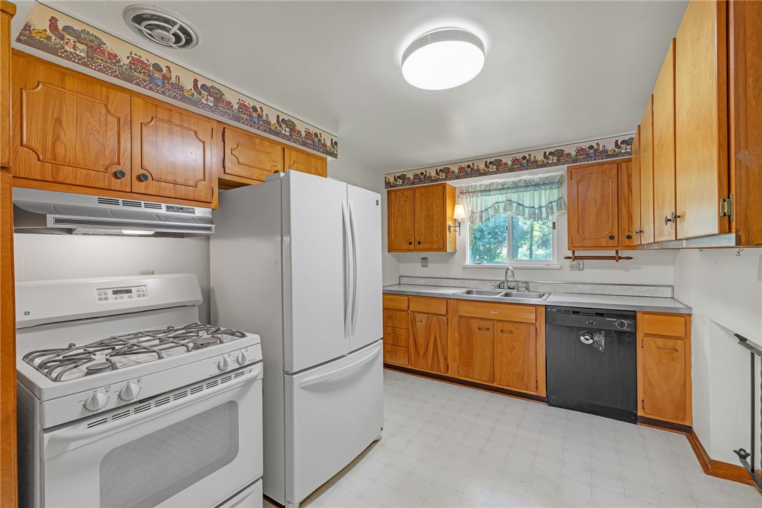 157 Greenlea Dr Dr, Coraopolis, Pennsylvania image 10