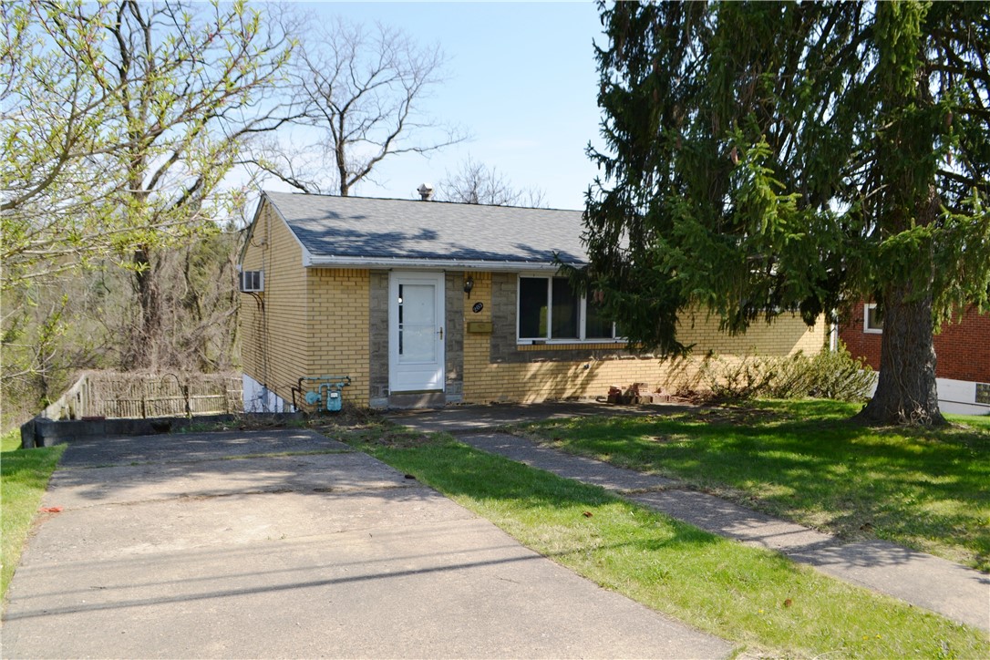 203 Skyport Rd Rd, West Mifflin, Pennsylvania image 1