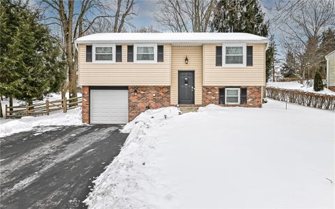 Photo for 216 Leatherbark Rd