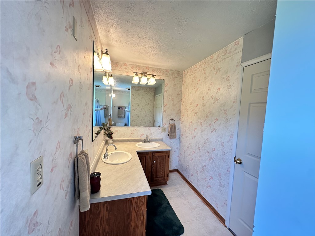 5662 Diann Drive Dr, Bethel Park, Pennsylvania image 30