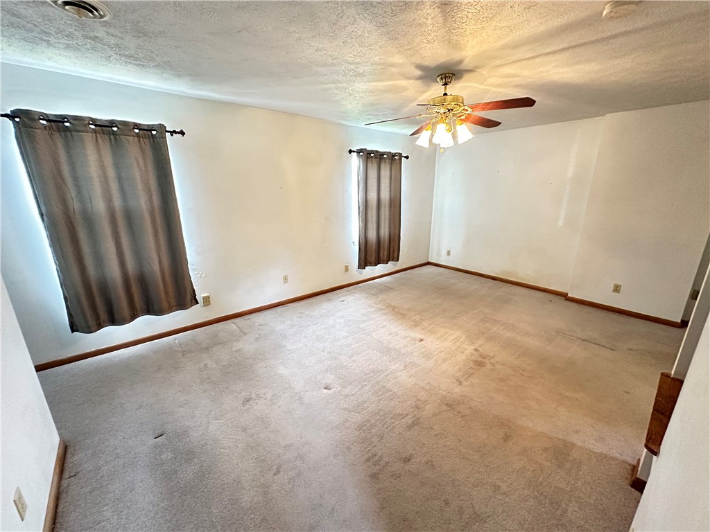 5662 Diann Drive Dr, Bethel Park, Pennsylvania image 24