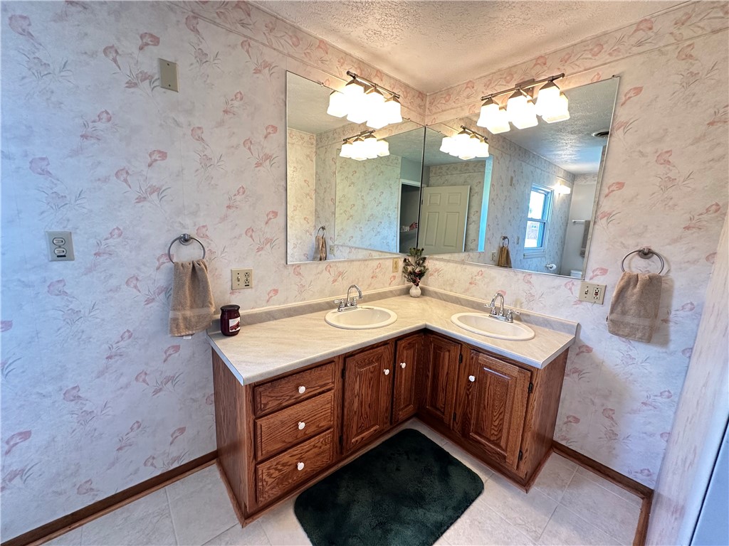 5662 Diann Drive Dr, Bethel Park, Pennsylvania image 28